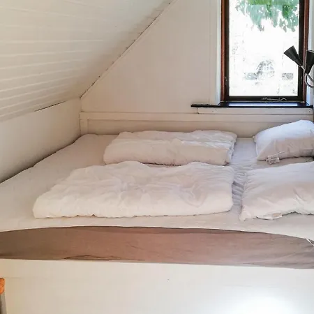 4 Bedroom Beautiful In * Tranekær